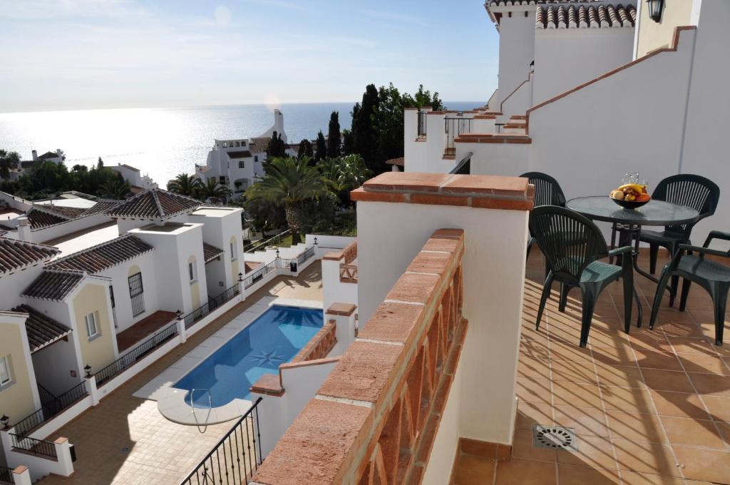 Nerja Paradise Rentals - Chimenea Apts Kültér fotó