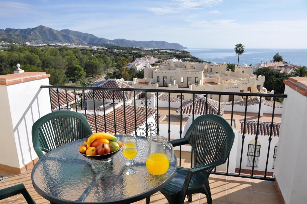 Nerja Paradise Rentals - Chimenea Apts Szoba fotó